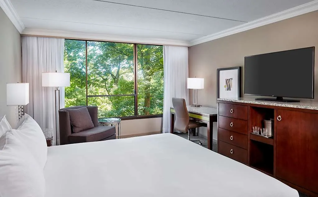 Hilton Westchester Rye Brook 3*,
