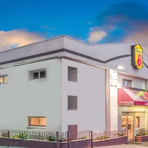 Super 8 By Wyndham Nj/nyc Area Otel